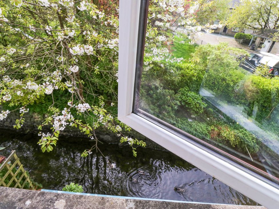 Duck Away Riverside Cottage - Lake District - 1175009 - thumbnail photo 18