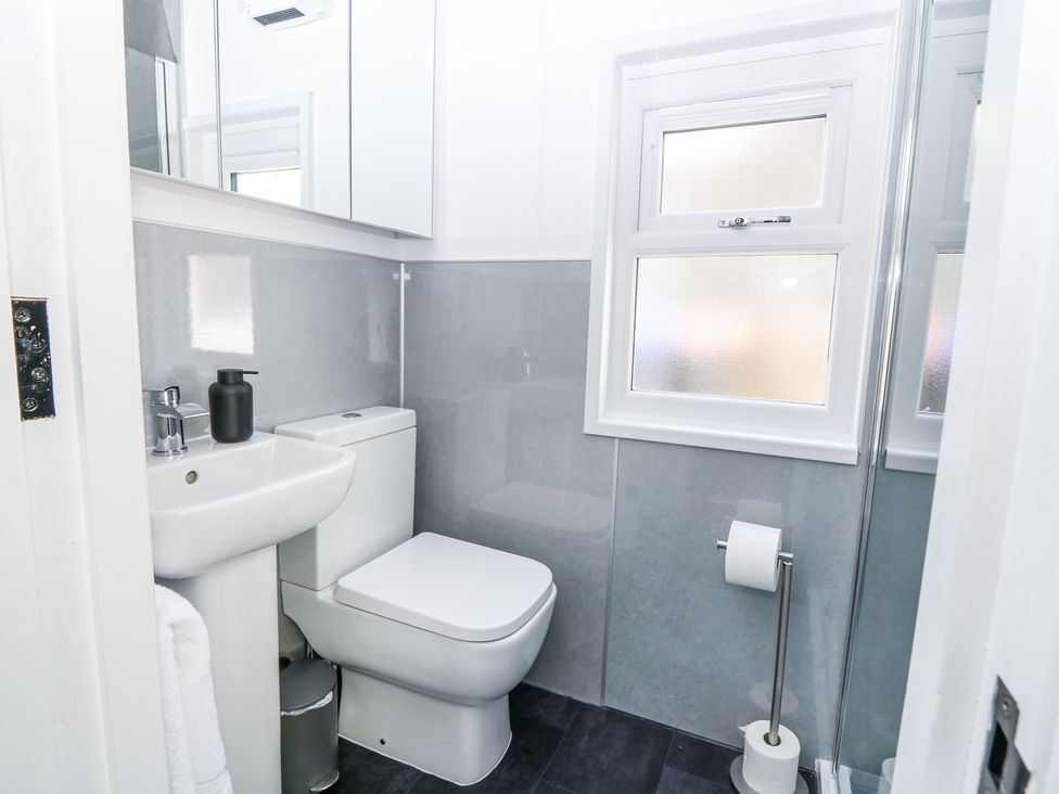 Sea Breeze St Combs - Scottish Lowlands - 1175368 - thumbnail photo 10