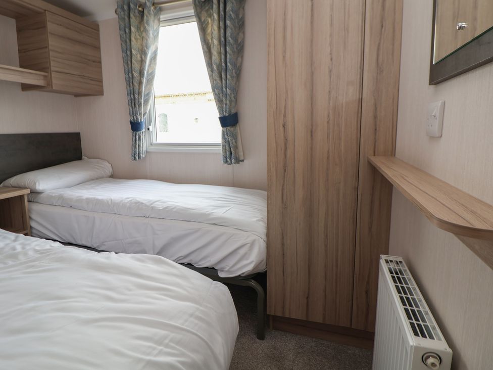 Caravan B8 - North Wales - 1175441 - thumbnail photo 16