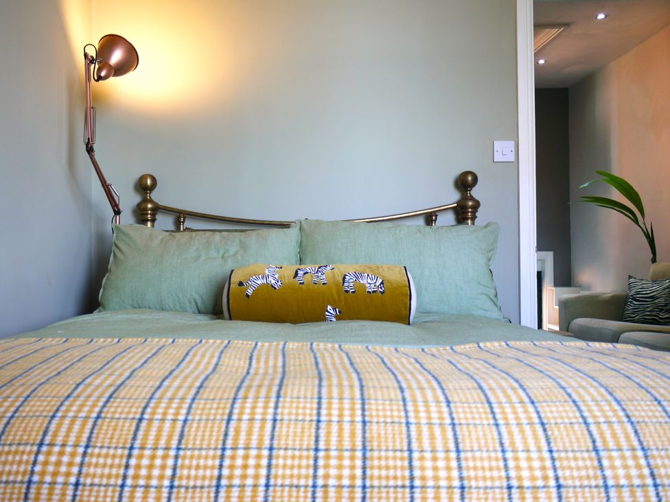 The Penthouse at 31A - Cotswolds - 1175469 - thumbnail photo 11