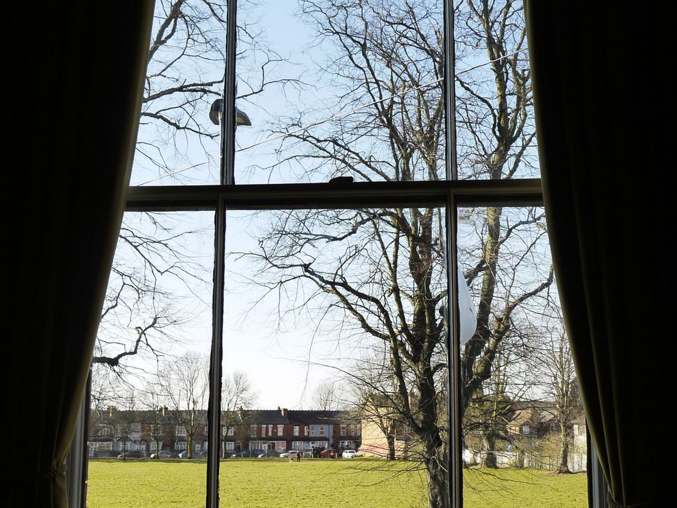 The Penthouse at 31A - Cotswolds - 1175469 - thumbnail photo 14