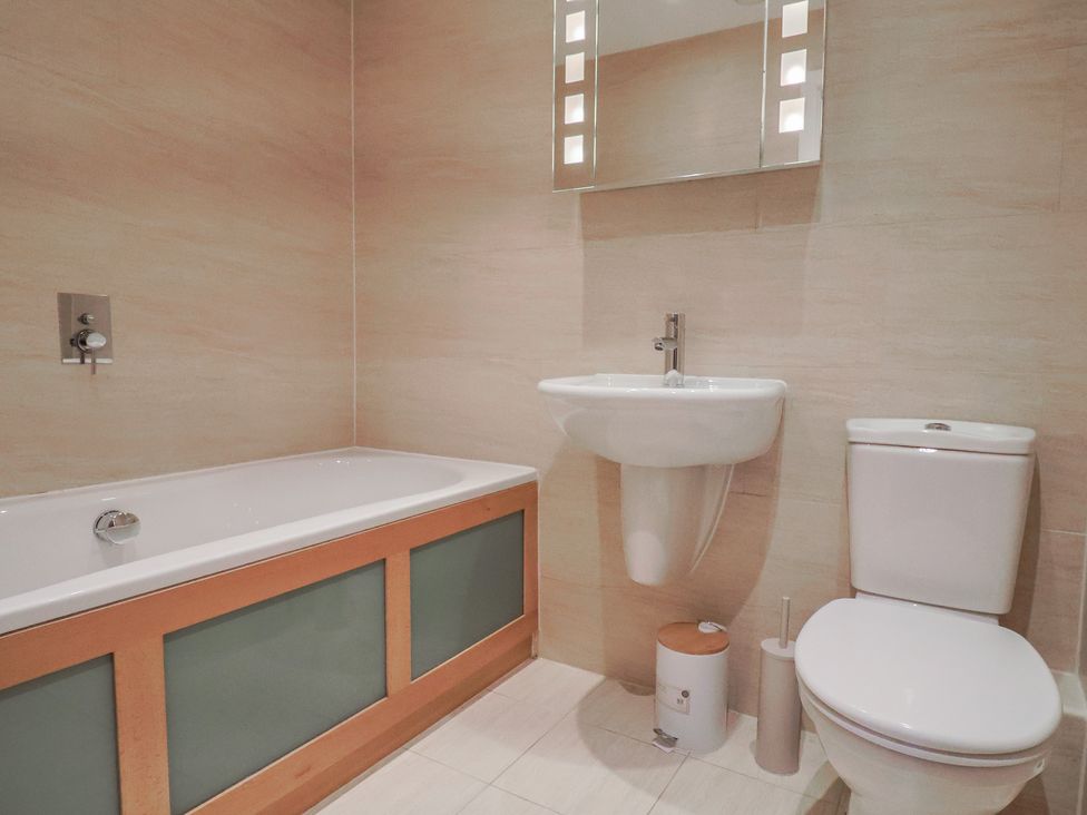 36 Quay West Apartments -  - 1175511 - thumbnail photo 22