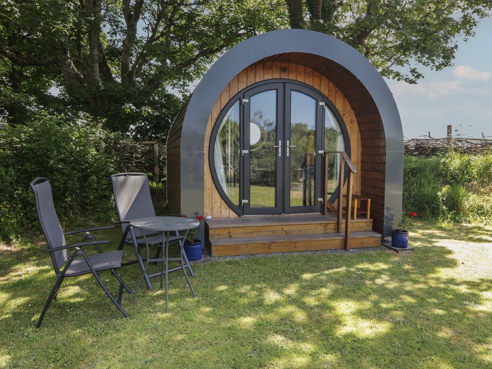 Florence Pod - South Wales - 1175705 - thumbnail photo 2