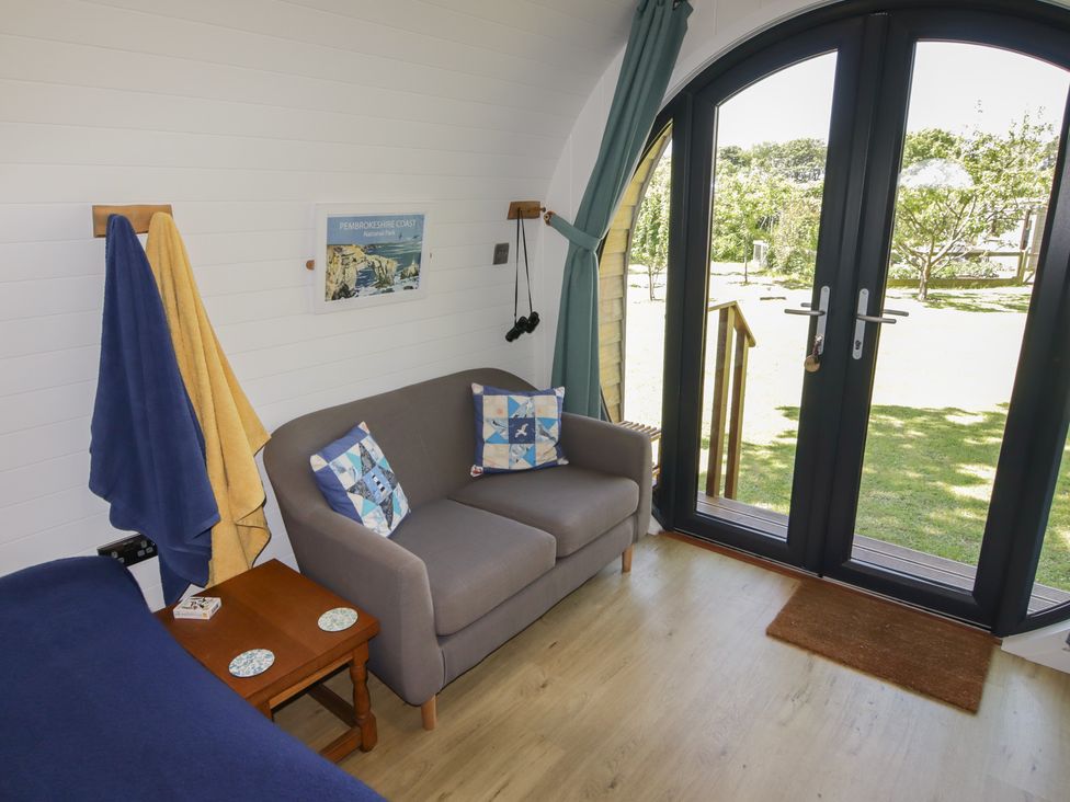 Florence Pod - South Wales - 1175705 - thumbnail photo 6