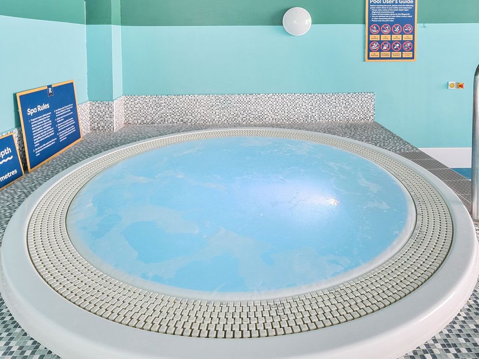 A hot tub in a spa area at The Lookout - Hayling Island