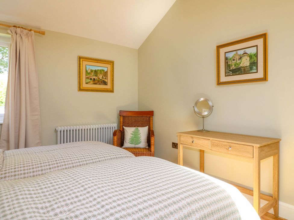 Petal Cottage -  - 1176127 - thumbnail photo 18