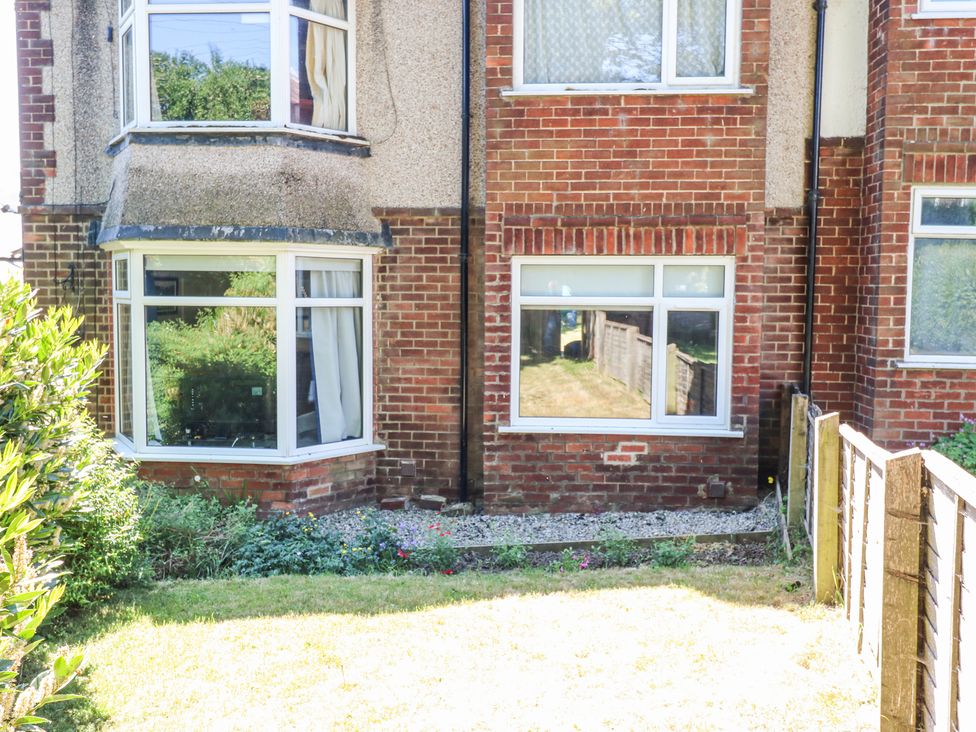 1 Rose Crescent -  - 1176228 - thumbnail photo 2