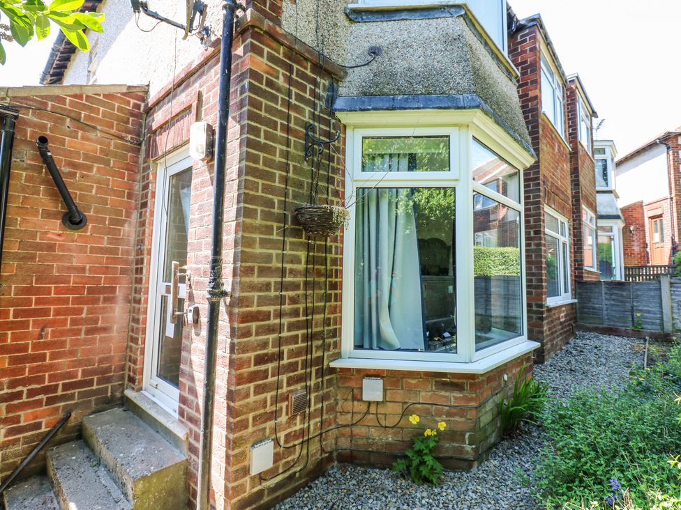 1 Rose Crescent -  - 1176228 - thumbnail photo 3