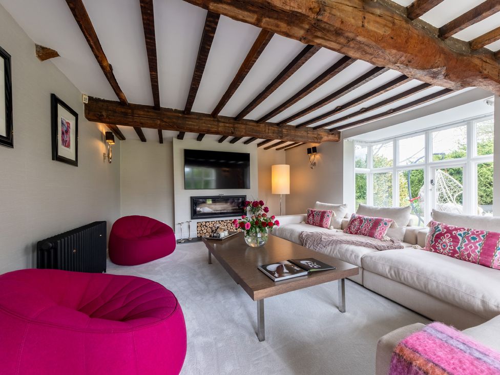 A living room with a sofa and coffee table at Hall O'Coole in Broomhall nearn Wrenbury