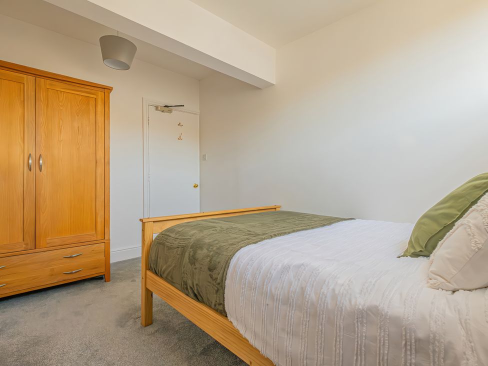 Flat 56 Newton Road - South Wales - 1176548 - thumbnail photo 16