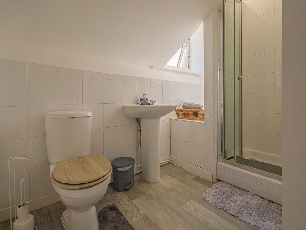 Flat 56 Newton Road - South Wales - 1176548 - thumbnail photo 17