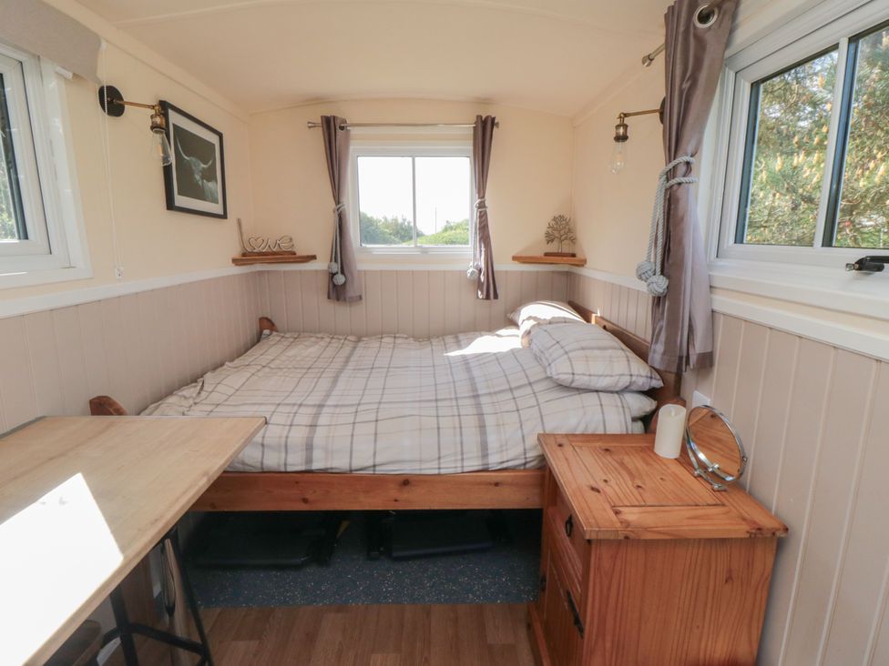 Woodpeckers Shepherds hut - North Yorkshire (incl. Whitby) - 1176594 - thumbnail photo 4