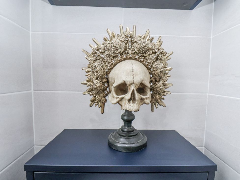 A decorative skull on a stand at Pearl Stone House in Whitby