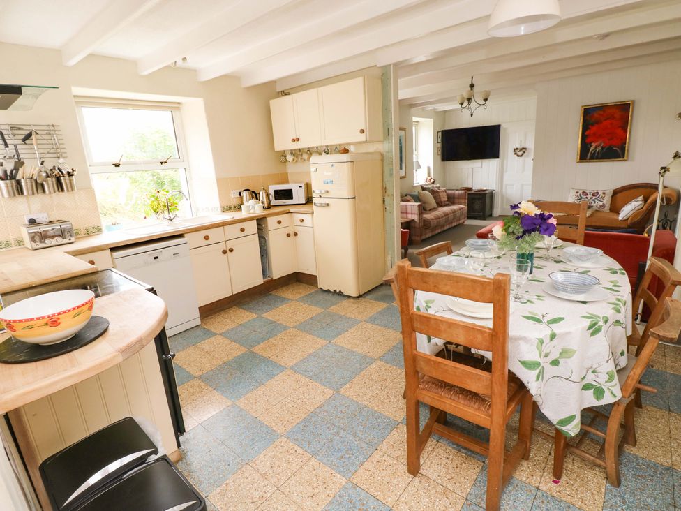 The Pink House - South Wales - 1177394 - thumbnail photo 6