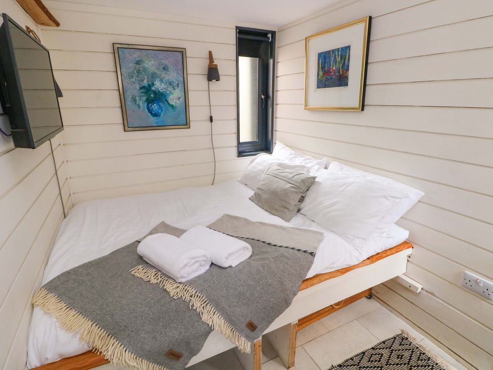 The Tiny House - South Wales - 1177458 - thumbnail photo 5
