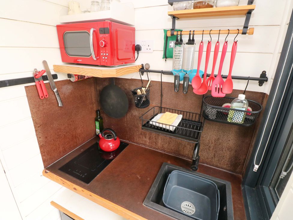 The Tiny House - South Wales - 1177458 - thumbnail photo 9