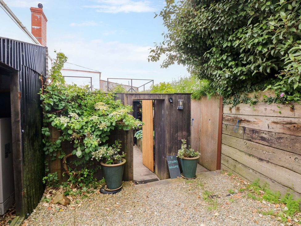 The Tiny House - South Wales - 1177458 - thumbnail photo 15