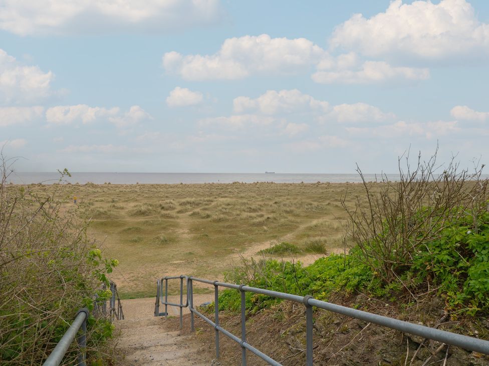No. 2 - Seaview - Suffolk & Essex - 1177552 - thumbnail photo 5
