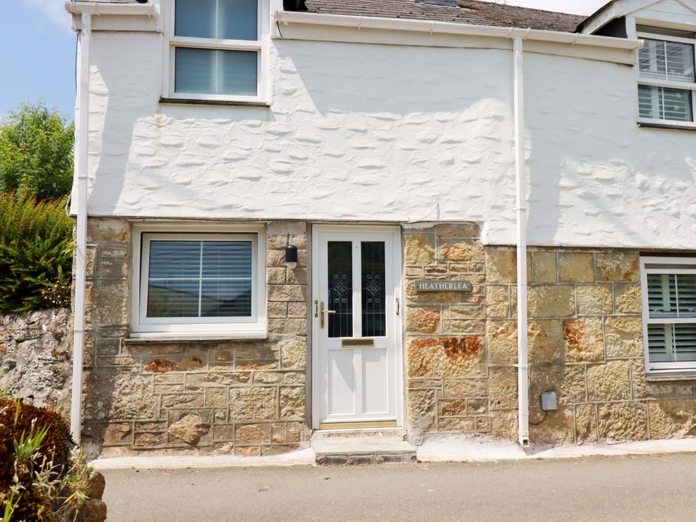 An exterior view of Heatherlea Cottage in St. Austell