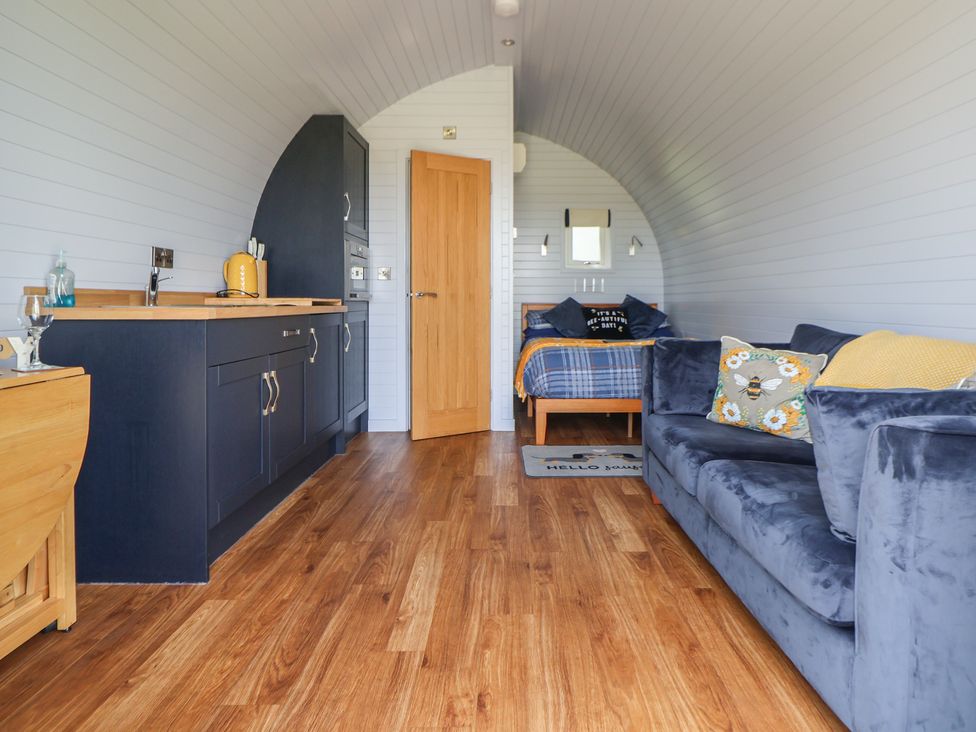 Honeypot Hideaways - Clover - North Wales - 1177794 - thumbnail photo 5