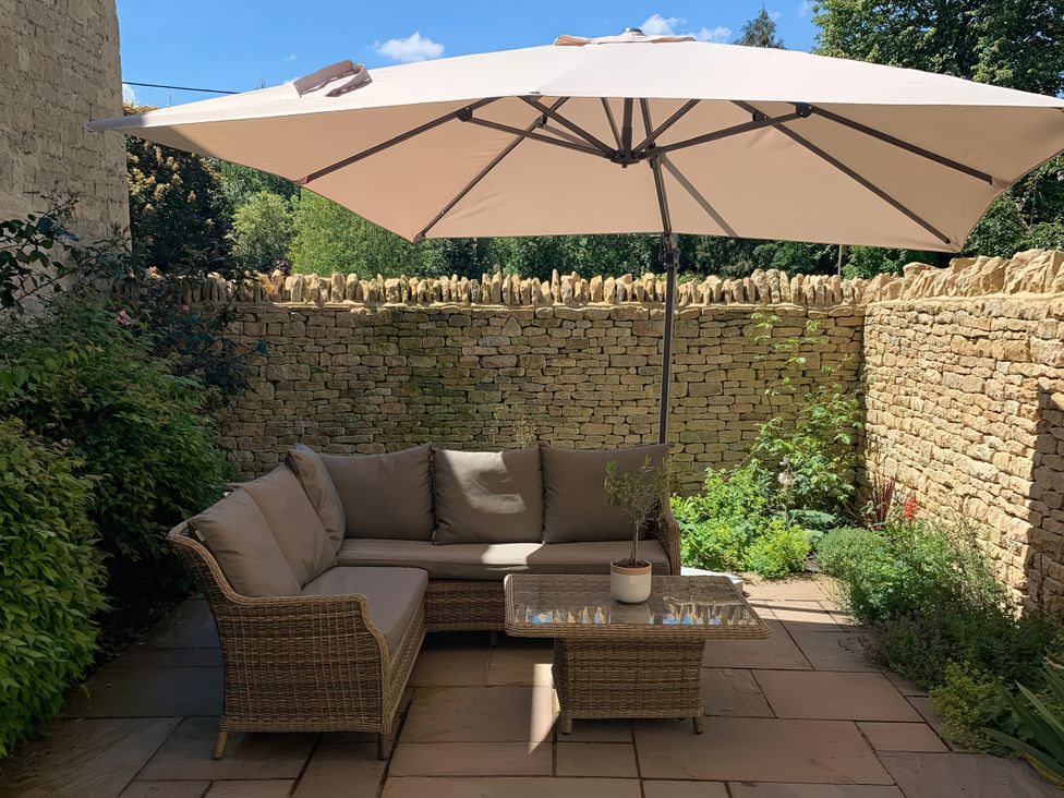 The Threshing Barn - Cotswolds - 1177873 - thumbnail photo 46