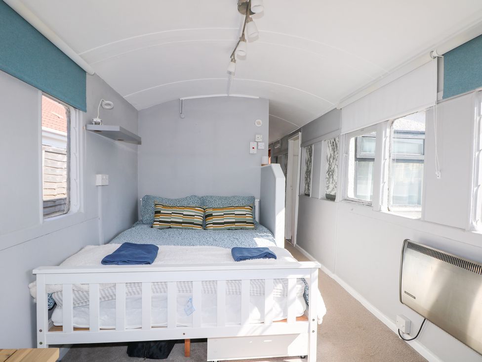 Harbour Road Quirky Beach Railway Carriages - Kent & Sussex - 1178747 - thumbnail photo 21