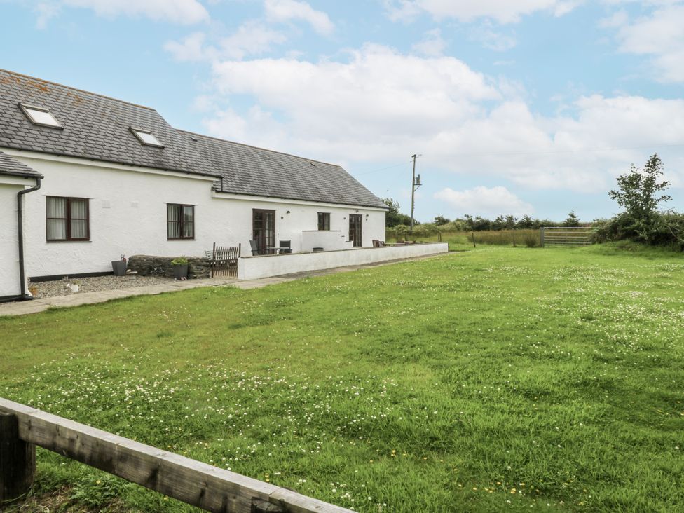 A house with a front yard in Florence Cottage Holyhead