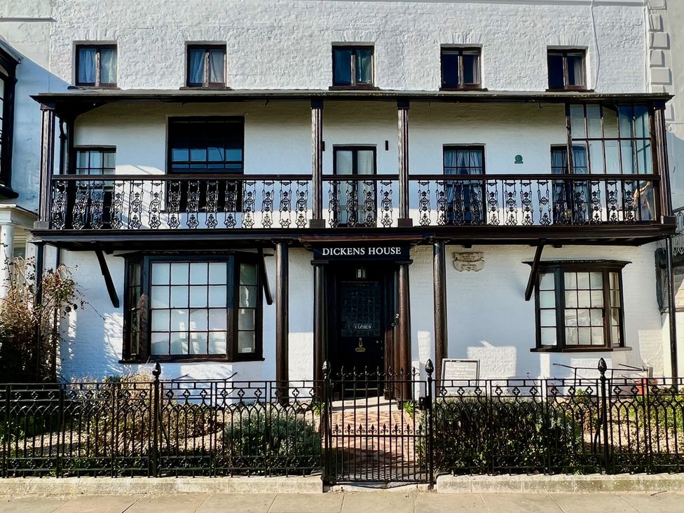 A house with a balcony and garden at Corner View in Broadstairs