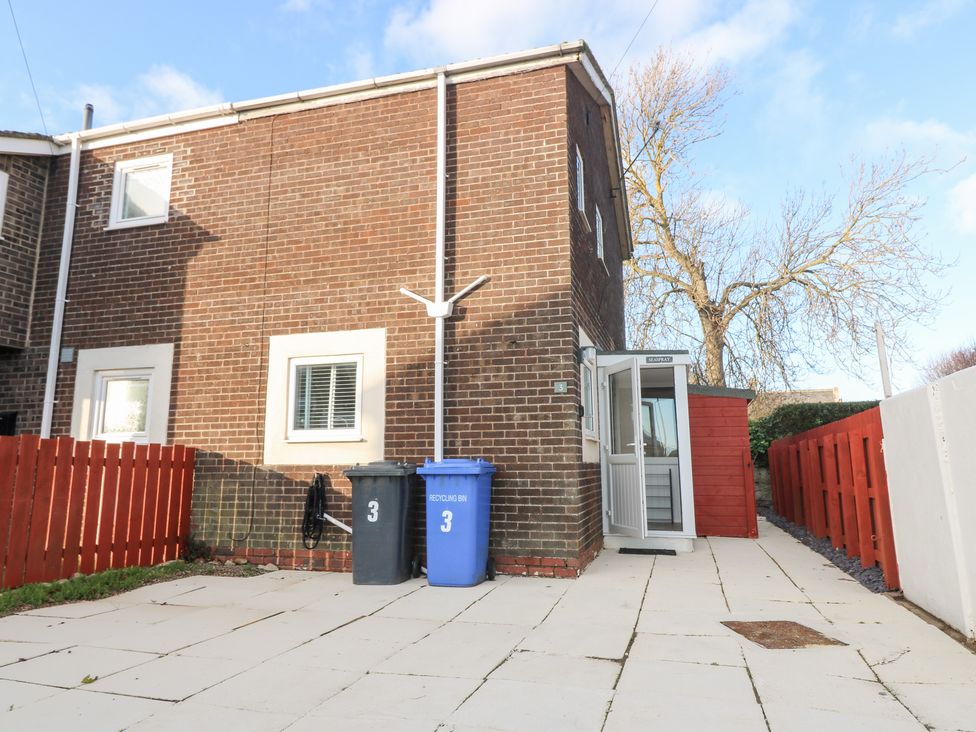 Seaspray - Northumberland - 1179004 - thumbnail photo 1