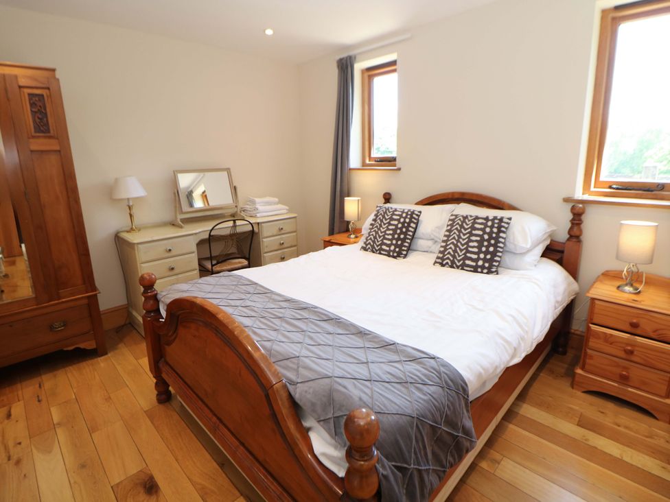 Hollow Brook Cottage - Peak District & Derbyshire - 1179462 - thumbnail photo 11