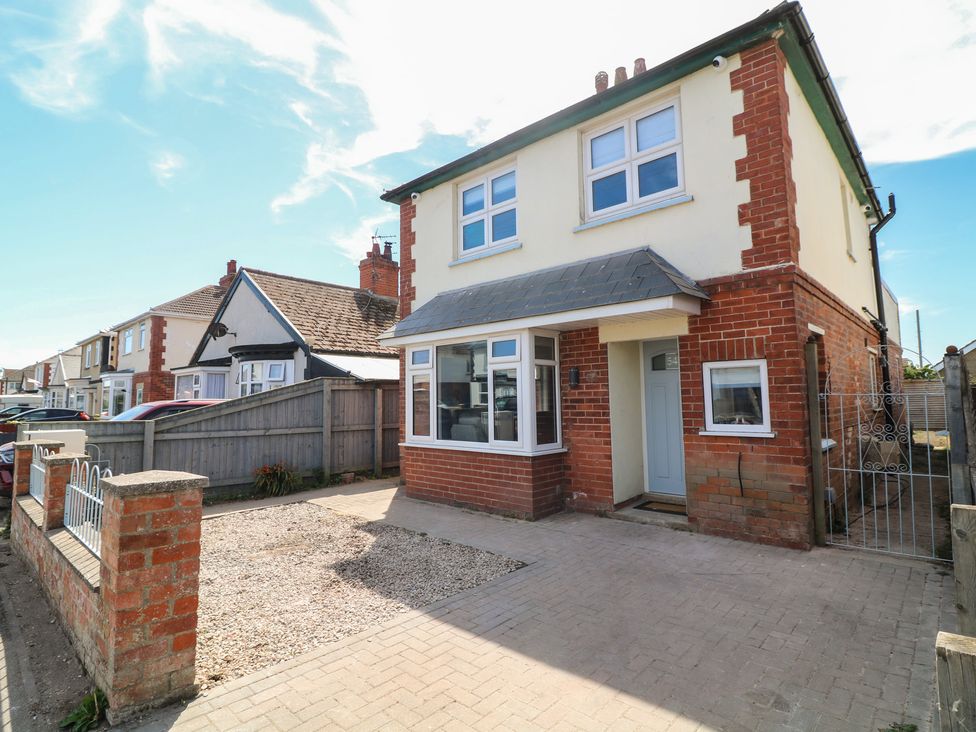 A house with a driveway and gate at 54 George Street Mablethorpe