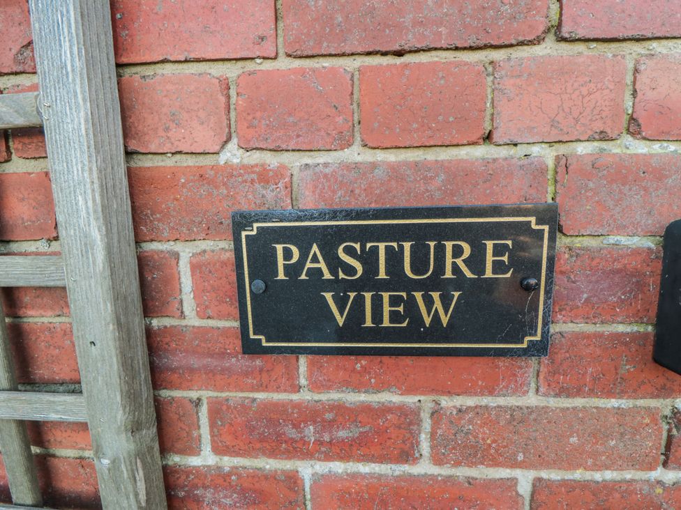 Pasture View - North Yorkshire (incl. Whitby) - 1180102 - thumbnail photo 3