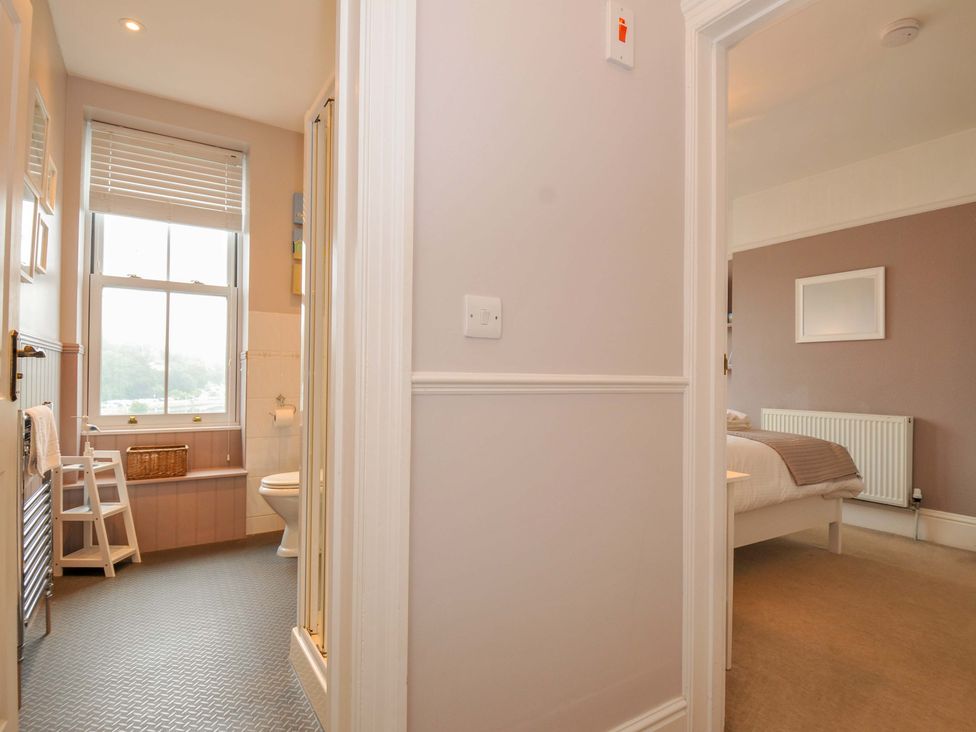 A bathroom with a shower and toilet at Overdale
