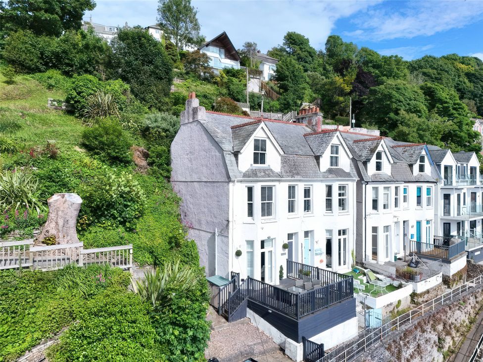 A house with balconies and gardens at Overdale Looe