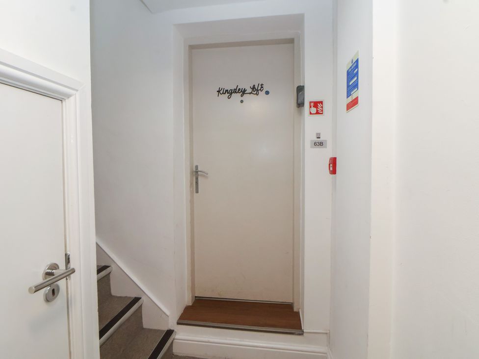 A door with the name Kingsley Loft in a hallway at Kingsley Loft Chester