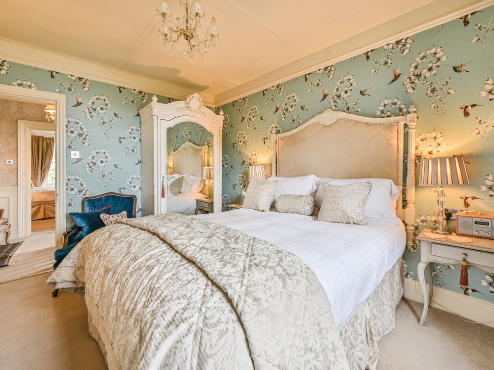 Muntham Luxury Town House with Hot Tub - Devon - 1184248 - thumbnail photo 24