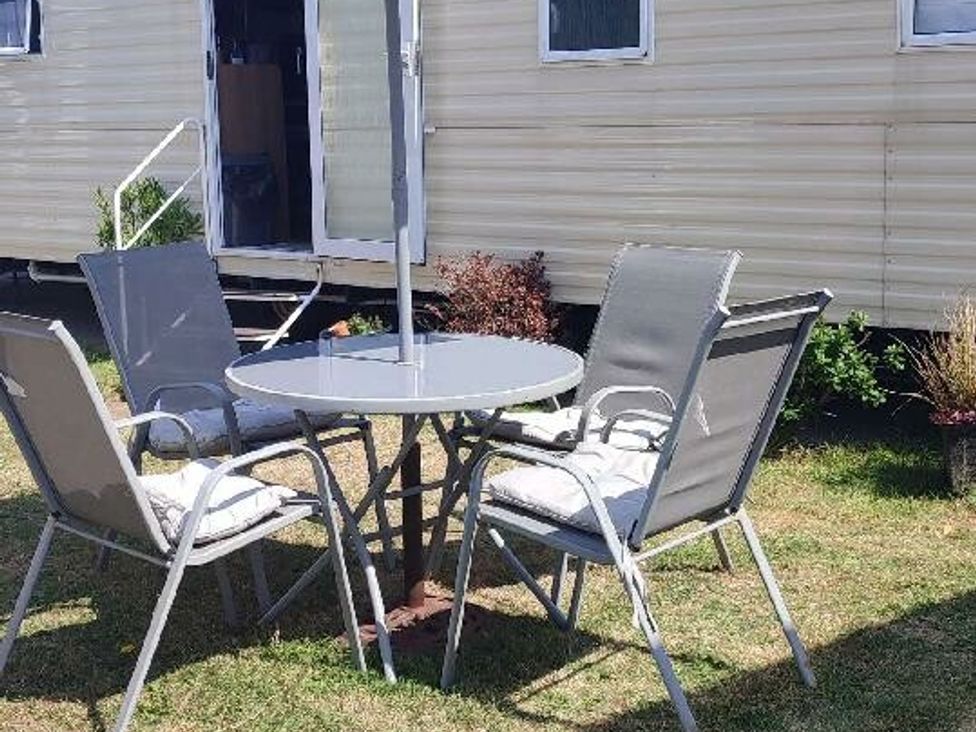 Lido Beach Holiday Park - Holiday Accommodation 22376 - North Wales - 1188681 - thumbnail photo 6