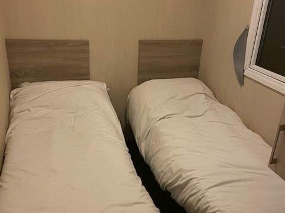 Brynowen Holiday Park - Holiday Accommodation 22432 - Mid Wales - 1189688 - thumbnail photo 5