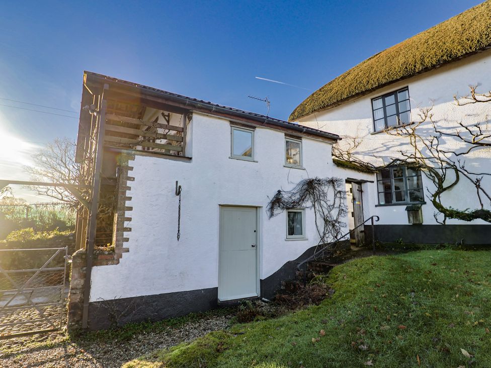 An outdoor view of a house and garden at The Little Barn Fluxton Nr. Ottery St Mary