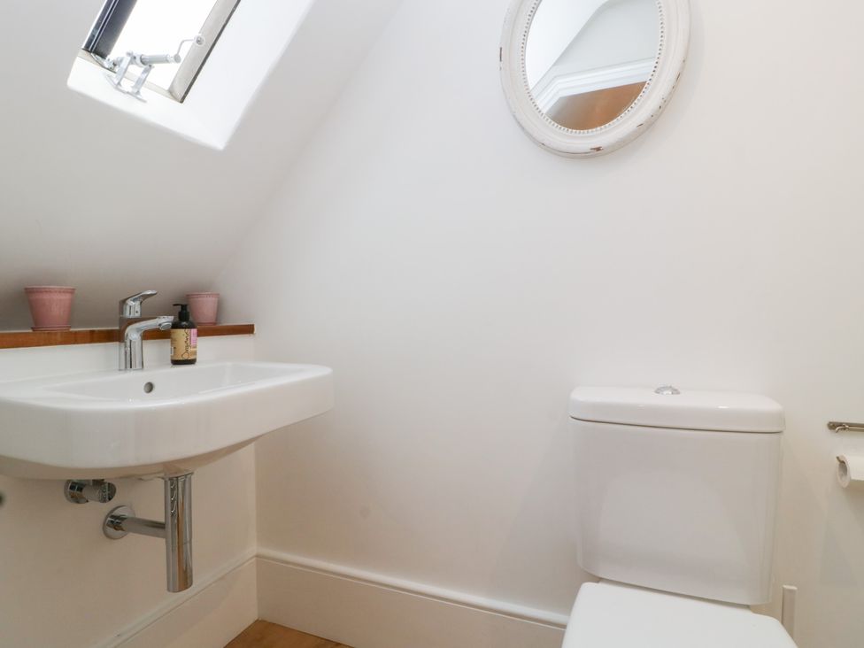A bathroom with a sink and toilet at Spring View Tetbury