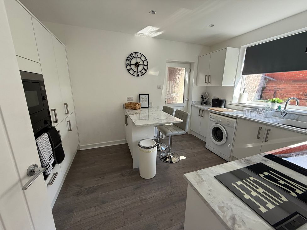 Beach Side Bungalow - Lake District - 1190362 - thumbnail photo 8