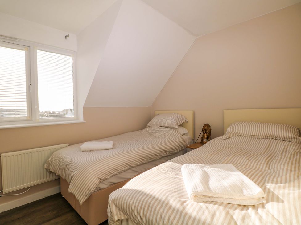 A bedroom with two beds in Harbour Way, Shoreham-By-Sea