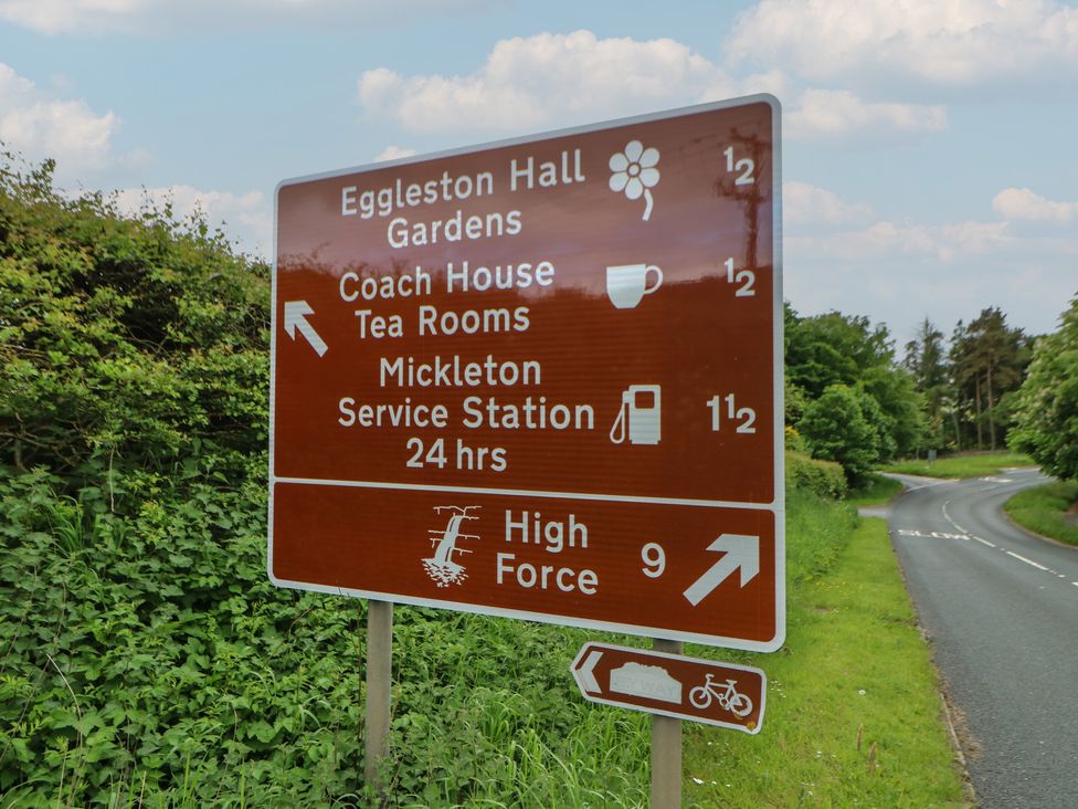 A road sign indicating directions to various locations near Barnard Castle