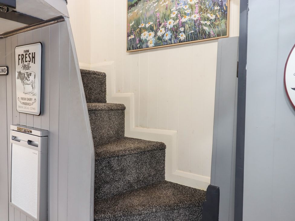 The Bus on the Hill - Devon - 1190662 - thumbnail photo 17