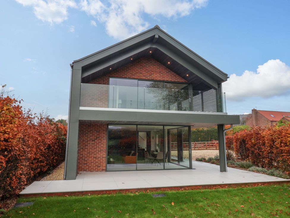 Woldside - North Yorkshire (incl. Whitby) - 1190839 - thumbnail photo 2