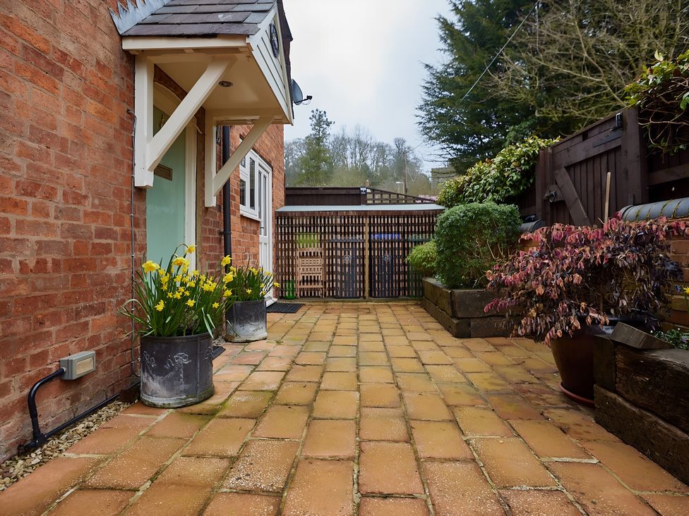 Evas Cottage - Cotswolds - 1191037 - thumbnail photo 1