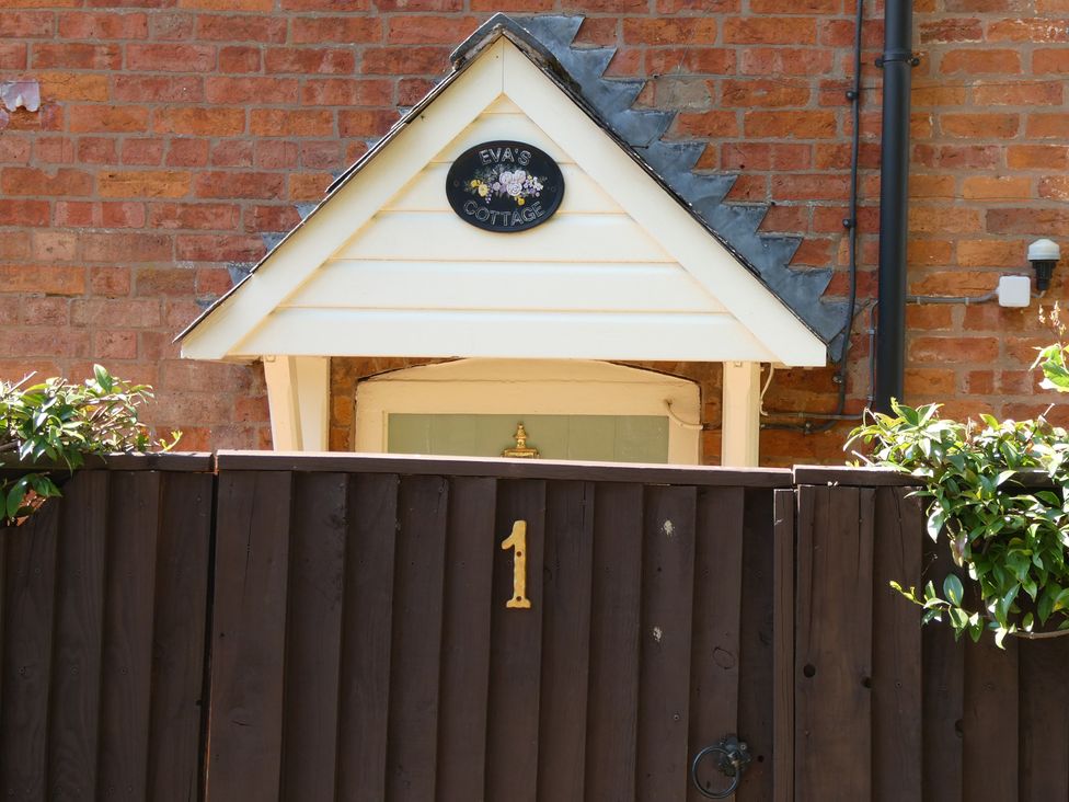 An entrance gate to Evas Cottage in Southam