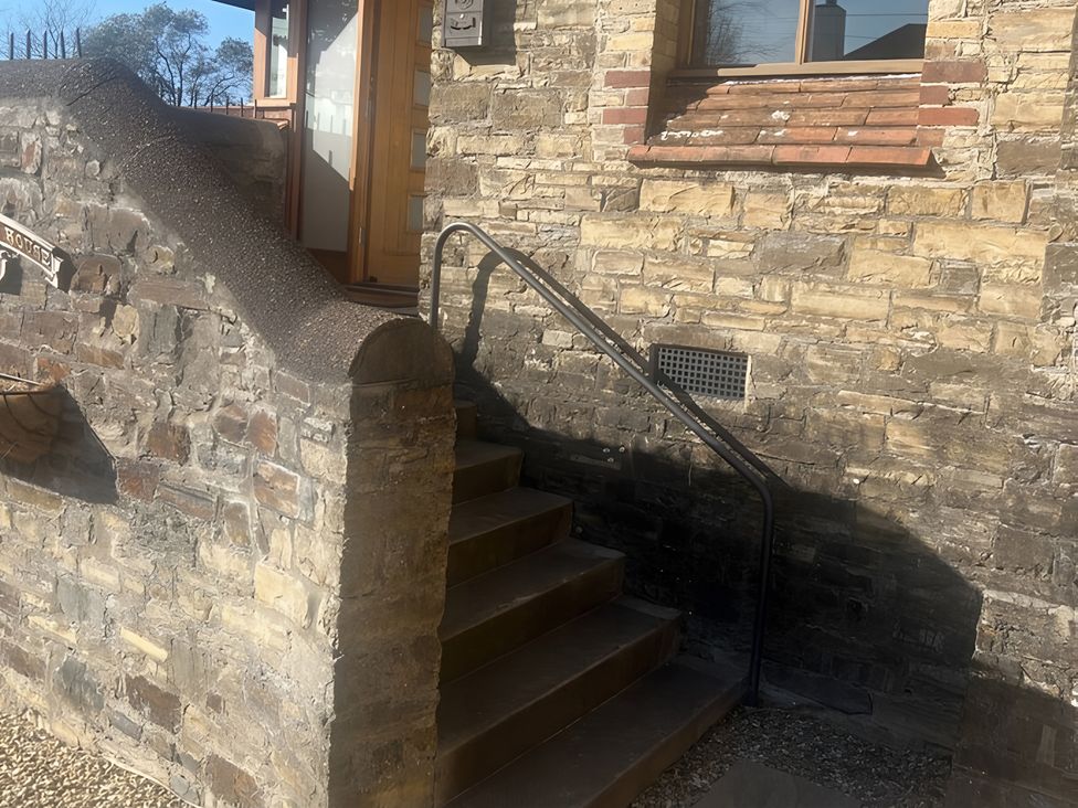 Steps leading to an entrance door at 4 Bickington Road Barnstaple
