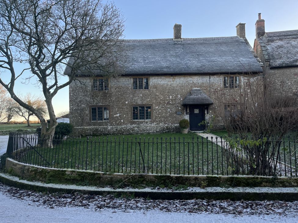 Manor Cottage - Somerset & Wiltshire - 1191078 - thumbnail photo 1