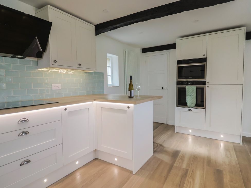 Manor Cottage - Somerset & Wiltshire - 1191078 - thumbnail photo 17